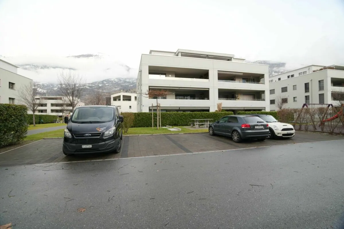 Visp à louer Place de parc en extérieur (couverte ou non) Suisse - cChic-immoHub votre portail immobilier