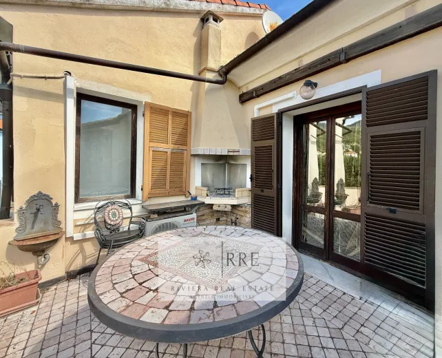 Haus zu verkaufen in Vado - Freistehendes Haus mit Garten - Smart Propylaia (9)