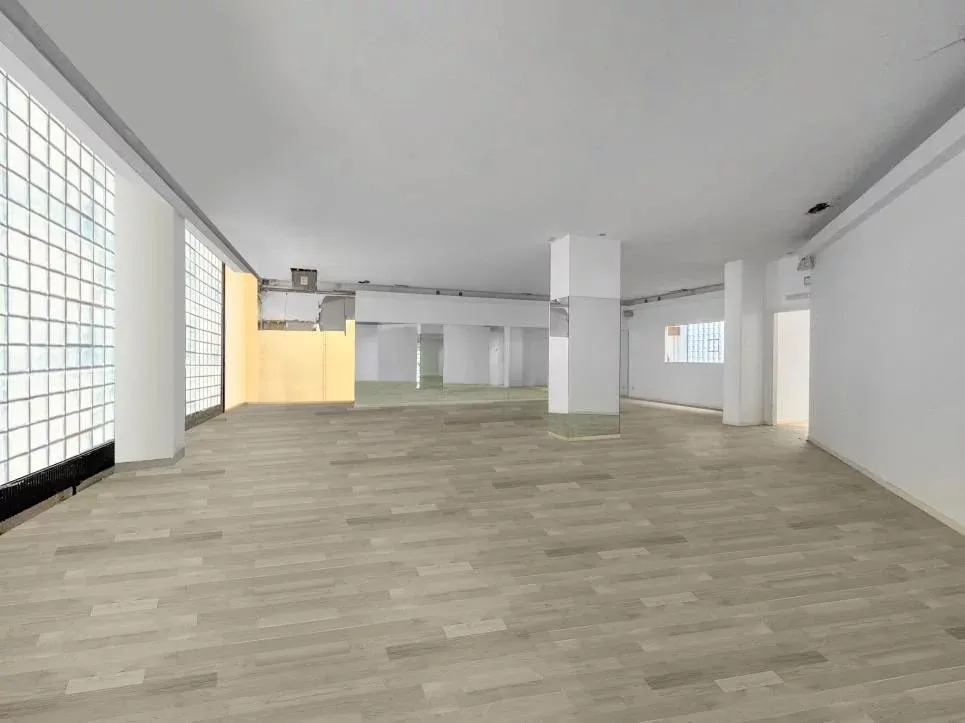 Genève à louer Commerce Suisse - cChic-immoHub votre portail immobilier