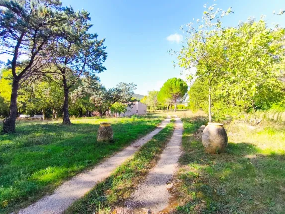 Haus zu verkaufen in Montpellier (2)