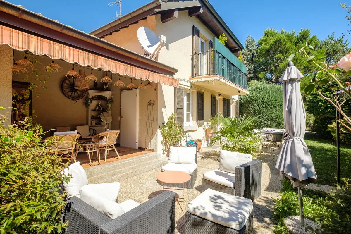 Thônex for sale Attached house Switzerland - cChic-immoHub your real estate portal