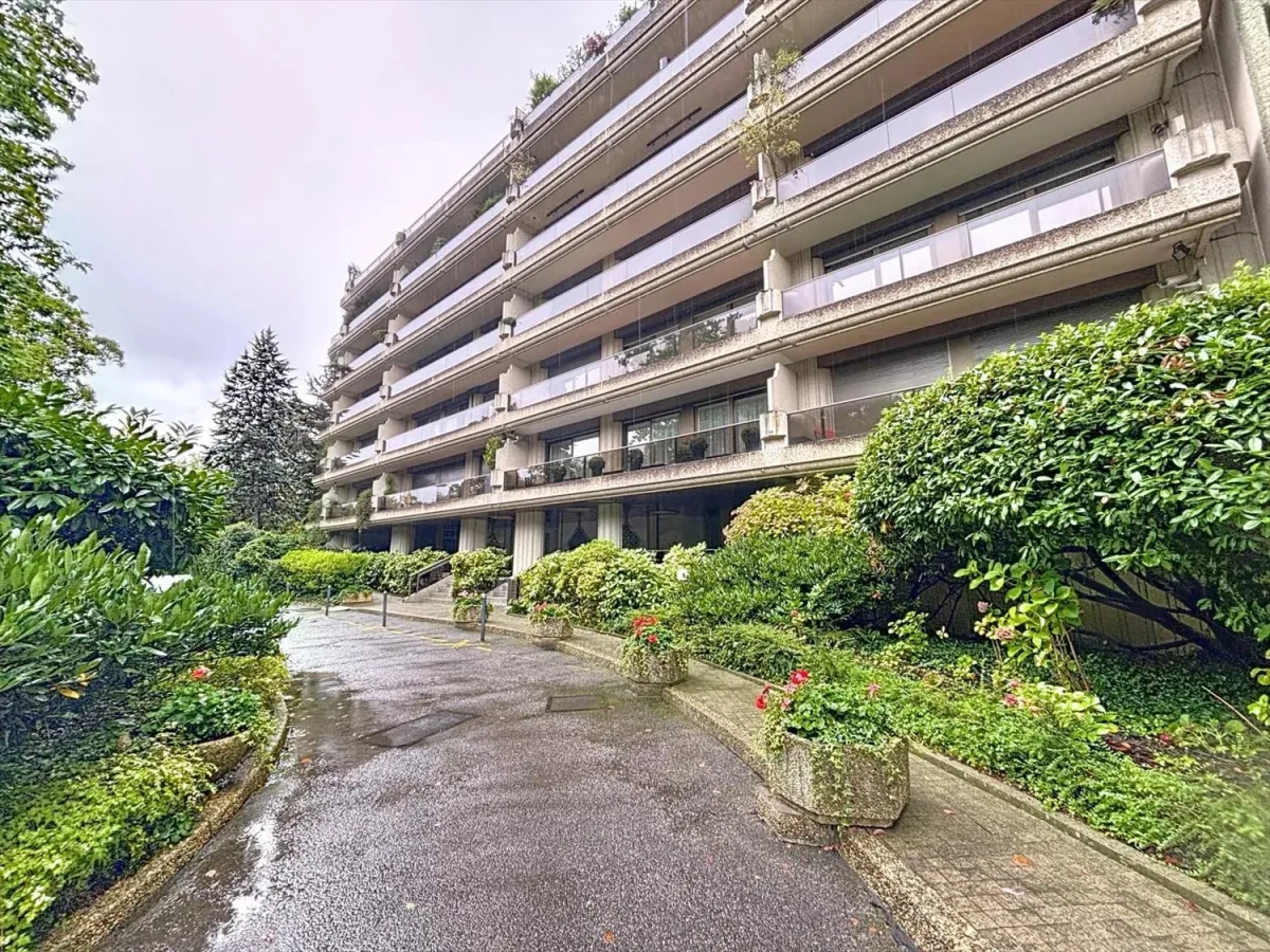 Genève zu verkaufen  Wohnung Schweiz - cChic-immoHub Ihr Immobilienportal