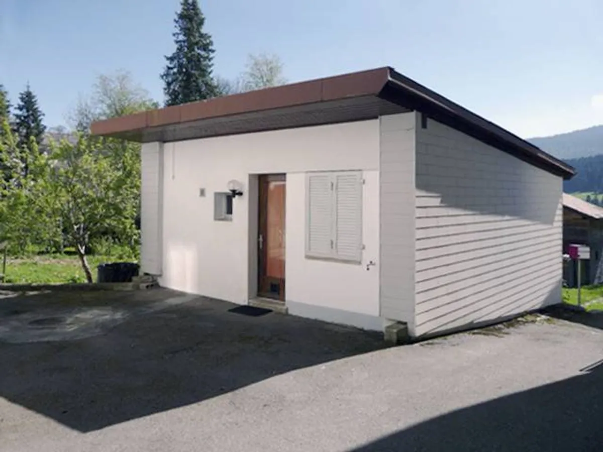 La Côte-aux-Fées à vendre Immeuble commercial et d'habitation Suisse - cChic-immoHub votre portail immobilier