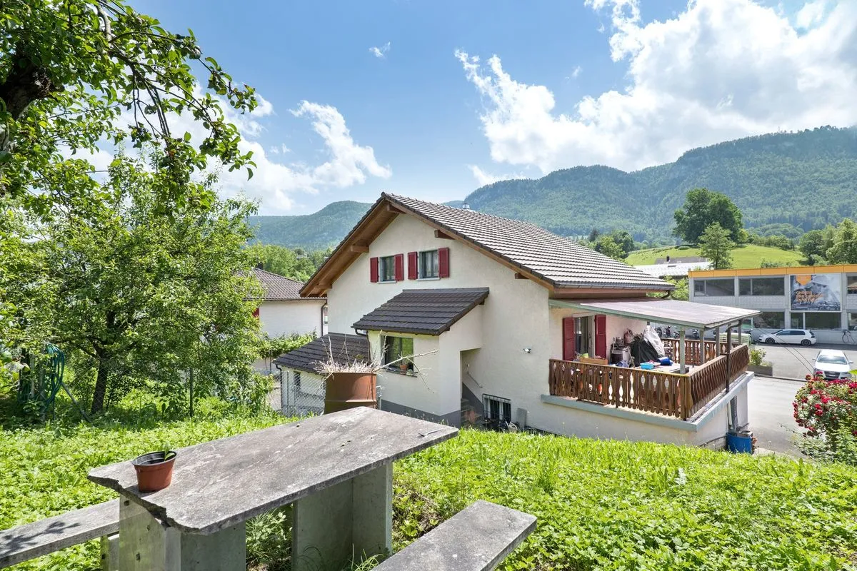 Eschert for sale Single house Switzerland - cChic-immoHub your real estate portal