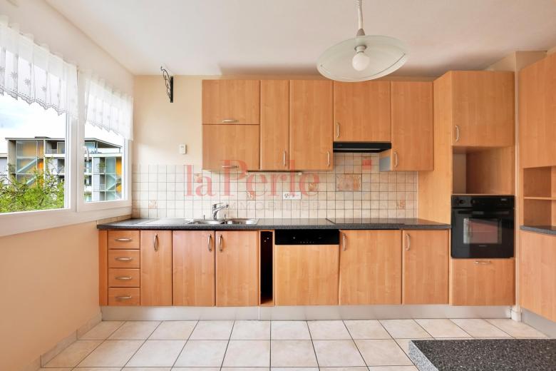 Wohnung zu verkaufen in Confignon - Wohnung zu verkaufen in Confignon, 6 Zimmer, 170 m2 - Smart Propylaia (3)
