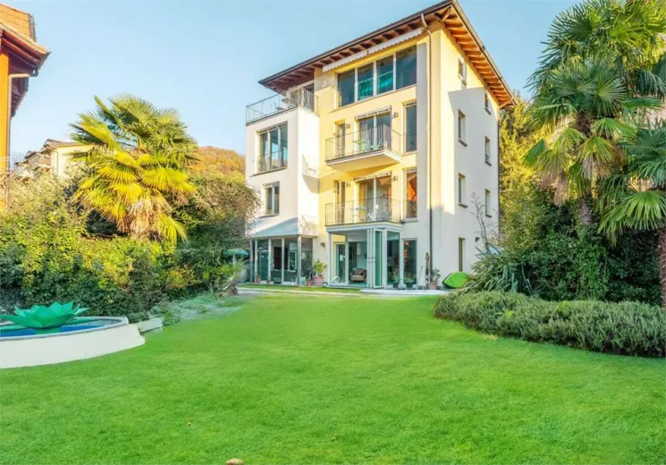 Haus zu verkaufen in Porto Ceresio - Smart Propylaia