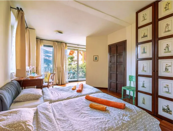 Haus zu verkaufen in Porto Ceresio - Smart Propylaia (8)