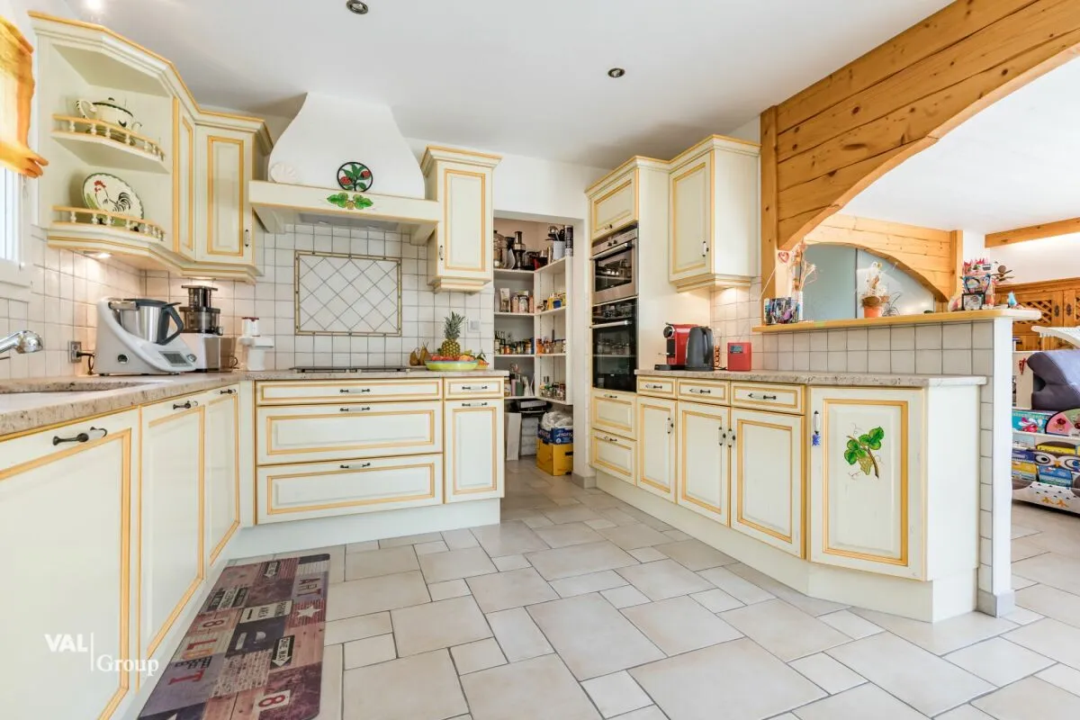 Fully zu verkaufen Villa Schweiz - cChic-immoHub Ihr Immobilienportal