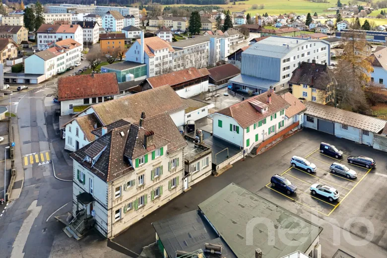 In vendita Casa plurifamiliare Ste-Croix Svizzera - collaborazione con il portale immobiliare Smart-Propylaia