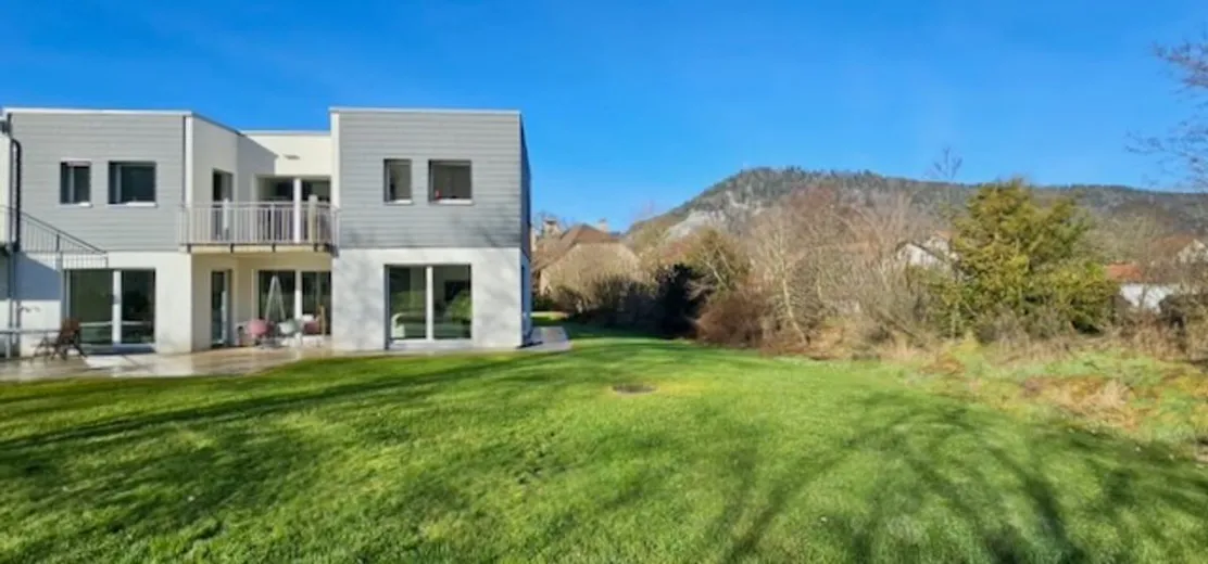 Zu verkaufen Angebautes Haus Fleurier Schweiz - Schweiz - cChic-immoHub Ihr Immobilienportal