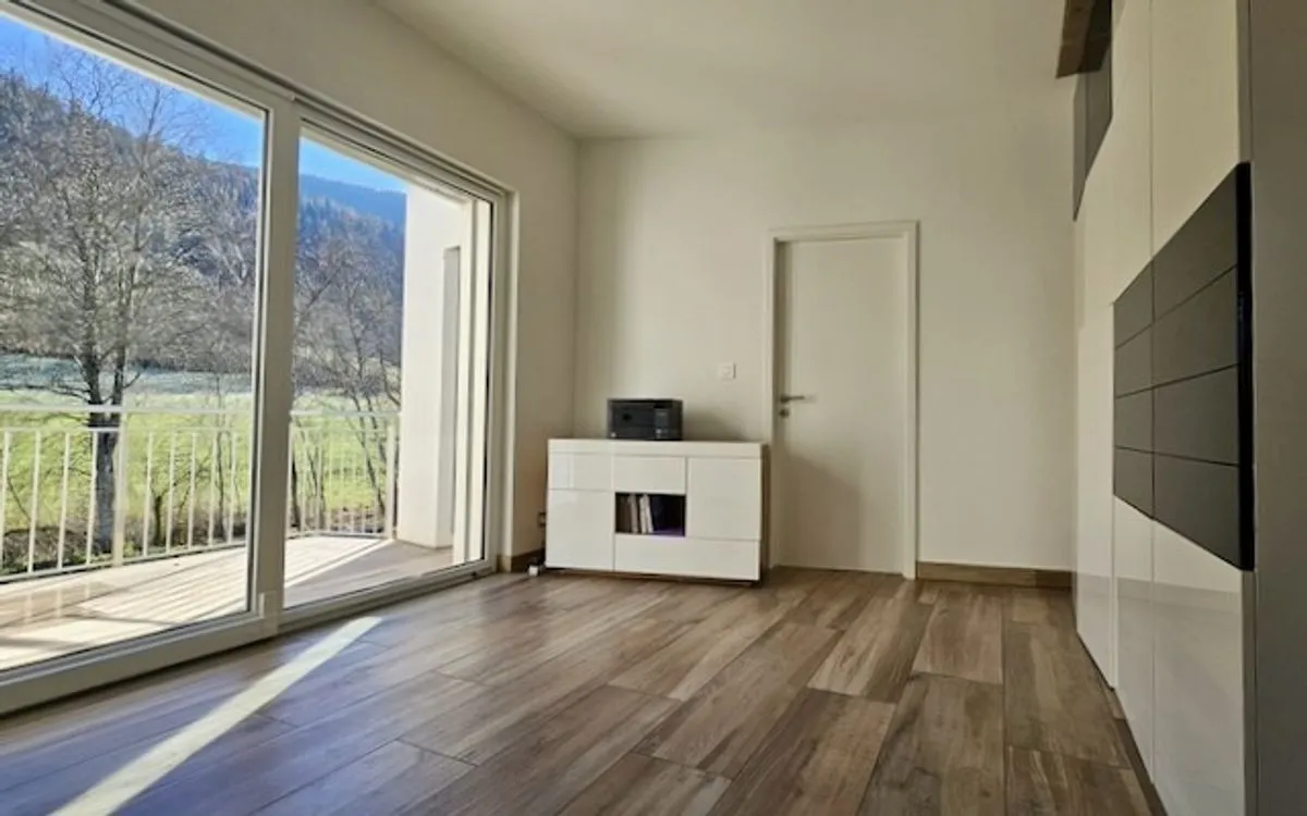 Fleurier zu verkaufen Angebautes Haus Schweiz - cChic-immoHub Ihr Immobilienportal