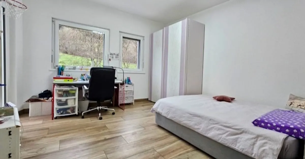 Fleurier zu verkaufen Angebautes Haus Schweiz - cChic-immoHub Ihr Immobilienportal