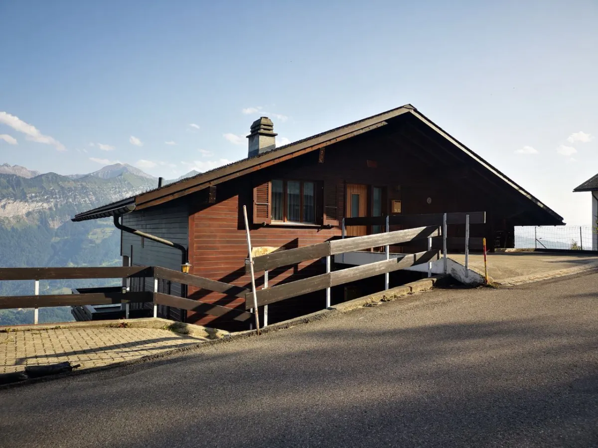 Beatenberg zu verkaufen Möbliertes Wohnobjekt Schweiz - cChic-immoHub Ihr Immobilienportal