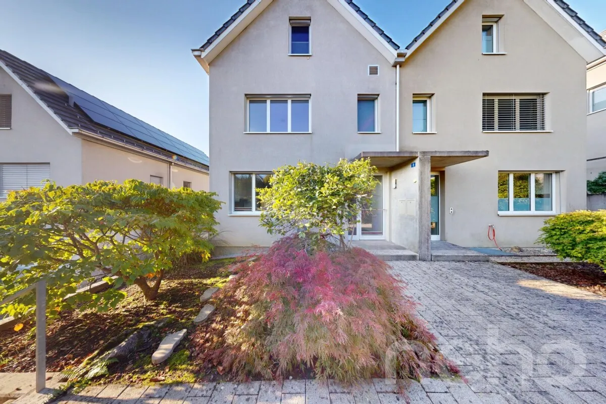 Reinach BL zu verkaufen Zwillingshaus Schweiz - cChic-immoHub Ihr Immobilienportal