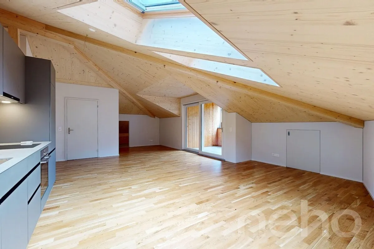 Spiringen zu verkaufen Attikawohnung Schweiz - cChic-immoHub Ihr Immobilienportal