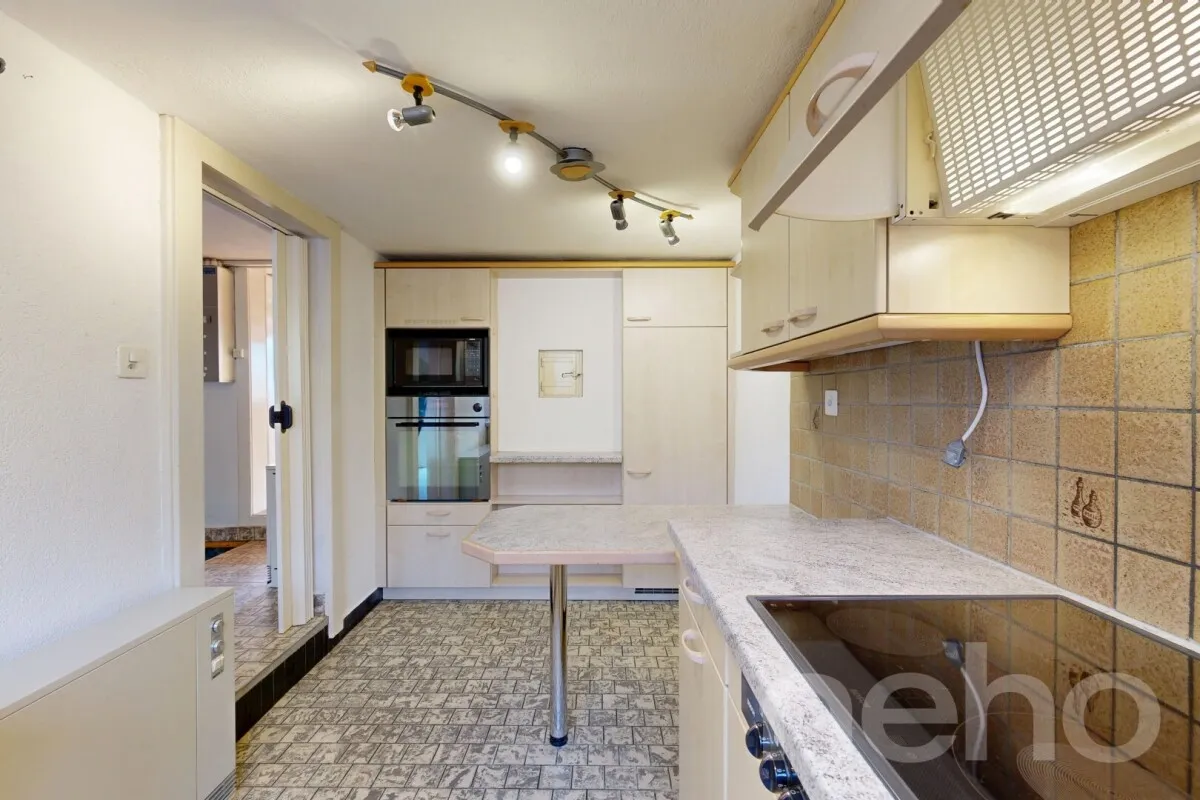 Rüti ZH zu verkaufen Angebautes Haus Schweiz - cChic-immoHub Ihr Immobilienportal