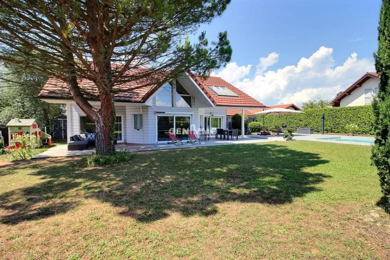 House for sale in Chens-sur-Léman - Smart Propylaia (2)
