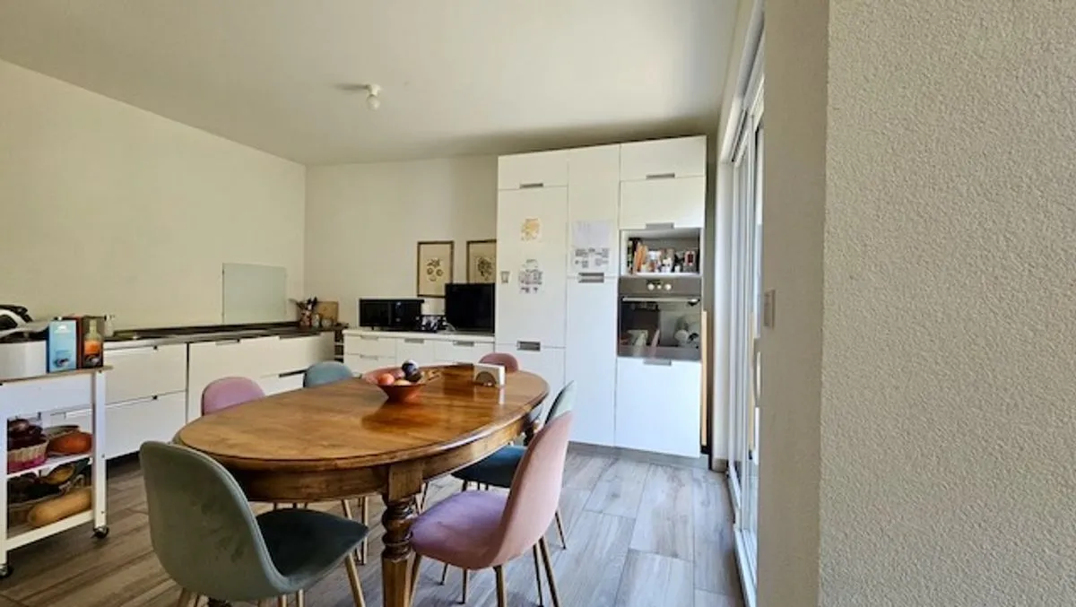 Fleurier zu verkaufen Angebautes Haus Schweiz - cChic-immoHub Ihr Immobilienportal