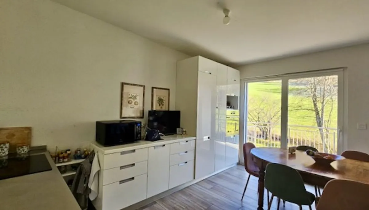 Fleurier zu verkaufen Angebautes Haus Schweiz - cChic-immoHub Ihr Immobilienportal