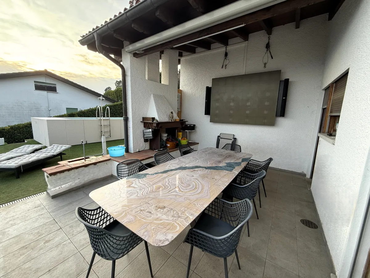 Besazio zu verkaufen Villa Schweiz - cChic-immoHub Ihr Immobilienportal