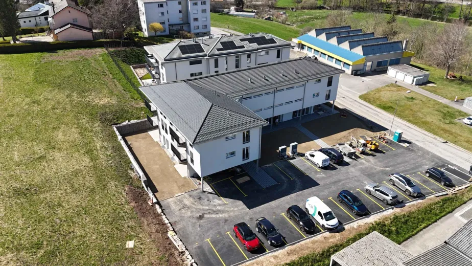 In vendita Vallorbe Posto auto esterno (coperto e non) Svizzera - collaborazione con il portale immobiliare Smart-Propylaia