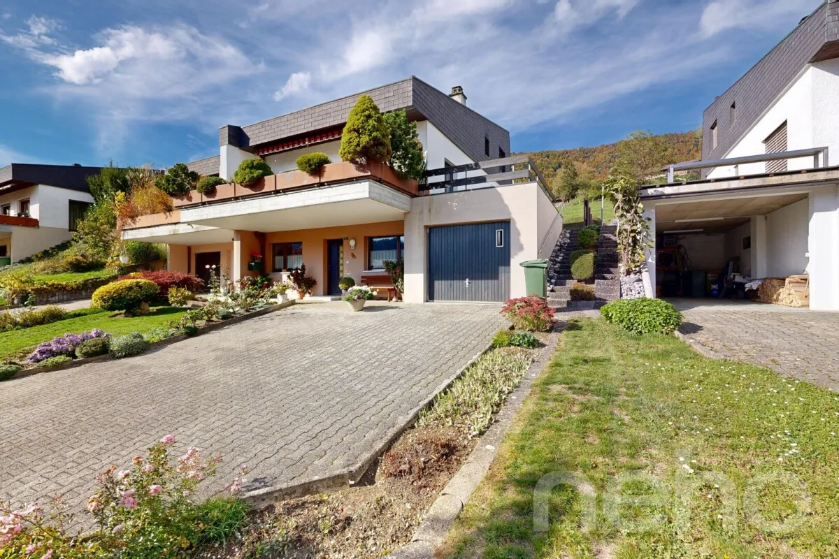 Moutier zu verkaufen Angebautes Haus Schweiz - cChic-immoHub Ihr Immobilienportal