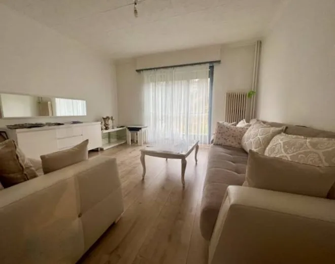 In vendita Appartamento Le Locle Svizzera - collaborazione con il portale immobiliare Smart-Propylaia