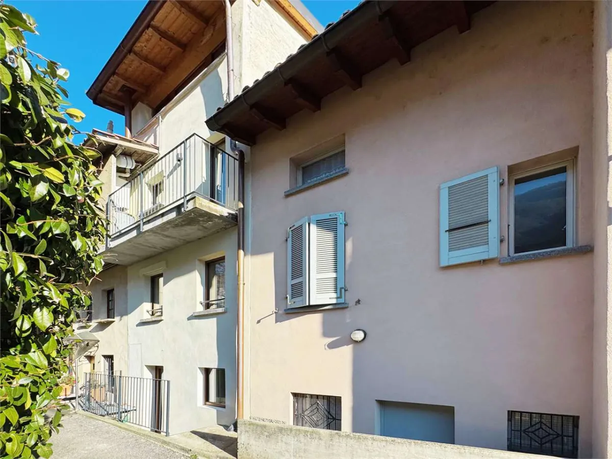 Riva San Vitale in affito Casa annessa Svizzera - 
cChic-immoHub Il vostro portale immobiliare