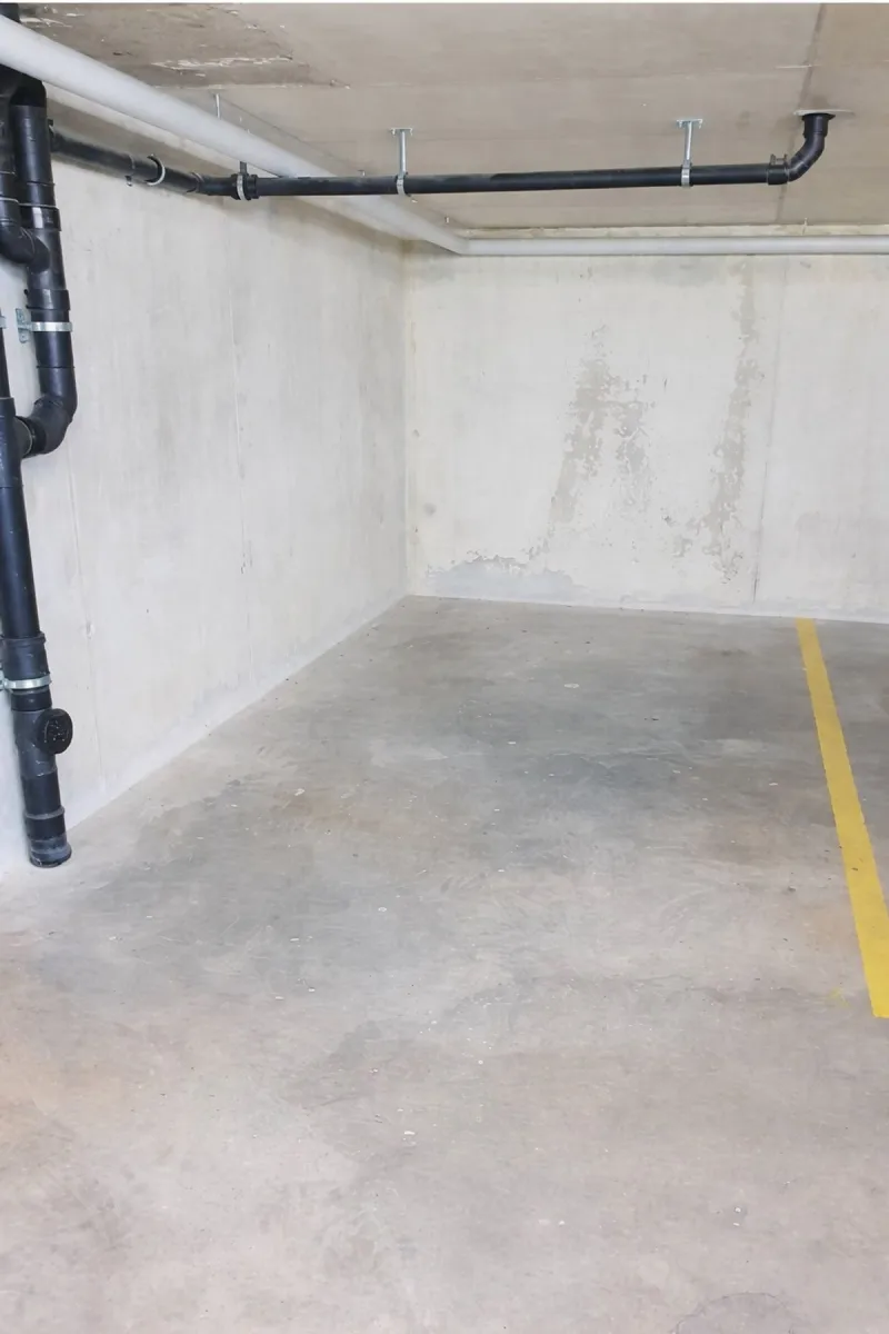 Les Geneveys-sur-Coffrane for sale Parking space in the garage Switzerland - cChic-immoHub your real estate portal