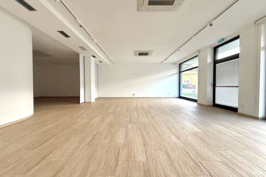 Chiasso zu verkaufen  Büro Schweiz - cChic-immoHub Ihr Immobilienportal