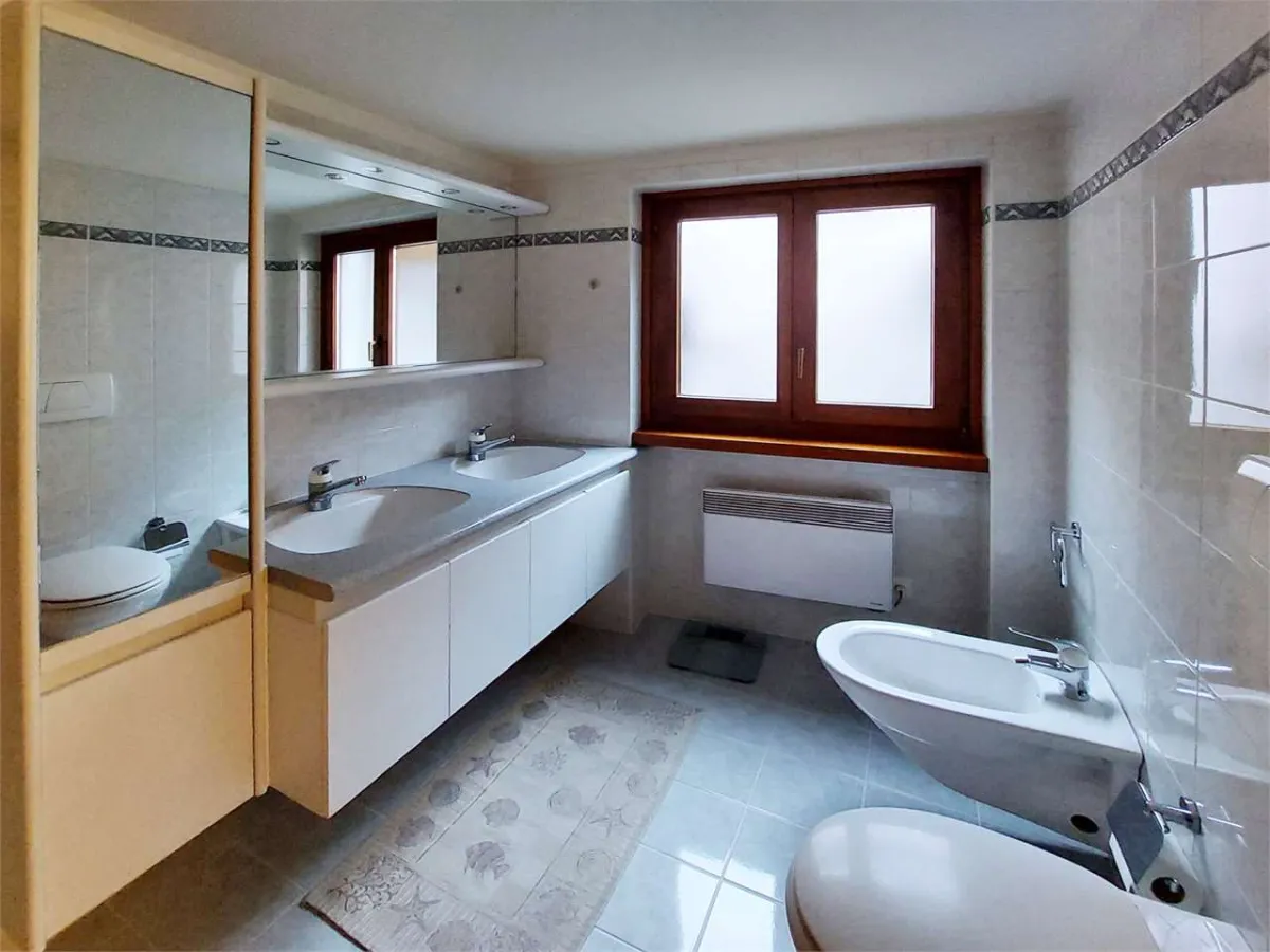 Bissone zu verkaufen Villa Schweiz - cChic-immoHub Ihr Immobilienportal