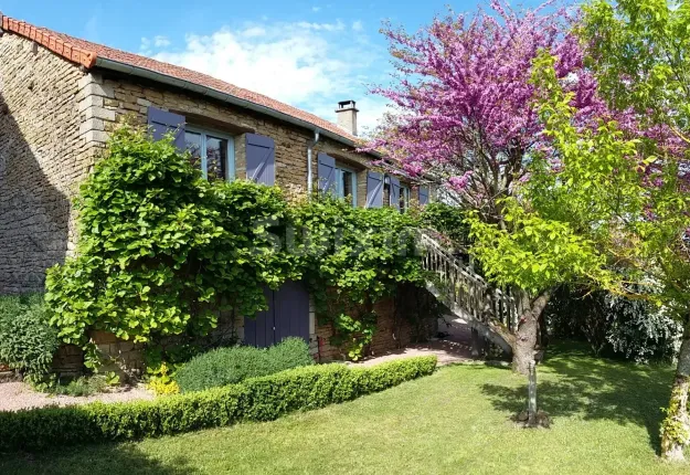 Haus zu verkaufen in Culles-les-Roches (15)