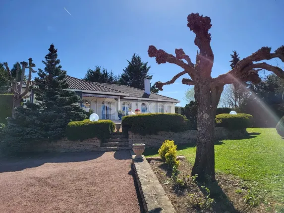 Haus zu verkaufen in Mâcon