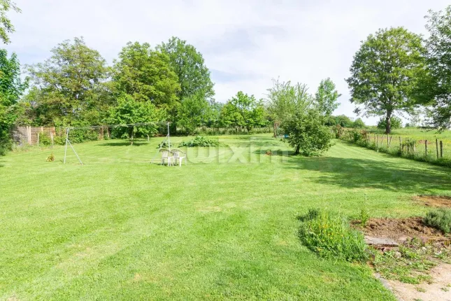 Haus zu verkaufen in Saint-Léger-sur-Dheune (15)