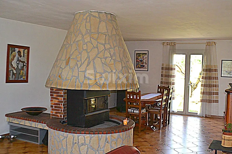 House for sale in Saint-Paul-et-Valmalle - Smart Propylaia (7)