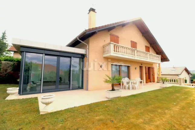 Casa in vendita a Archamps