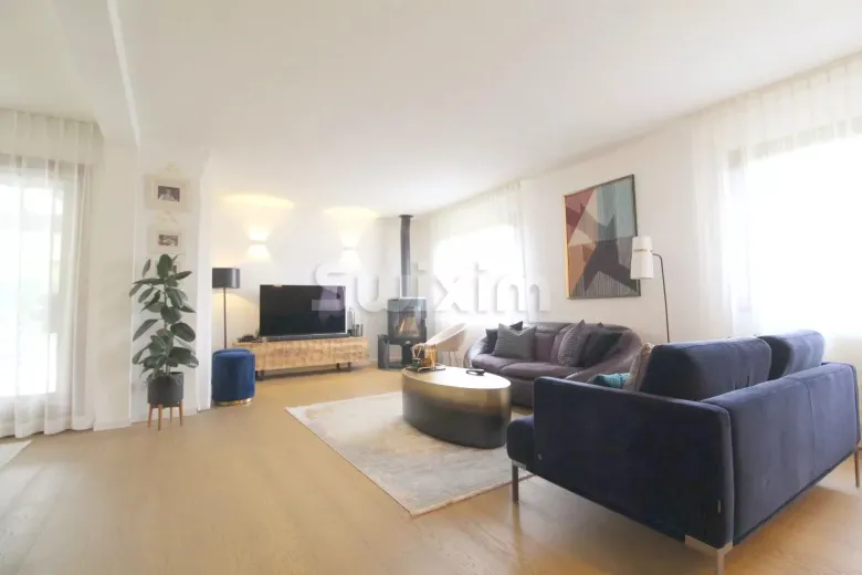 Casa in vendita a Archamps - Casa unifamiliare in vendita a Archamps, 8 locali, 238 m2 - Smart Propylaia (3)