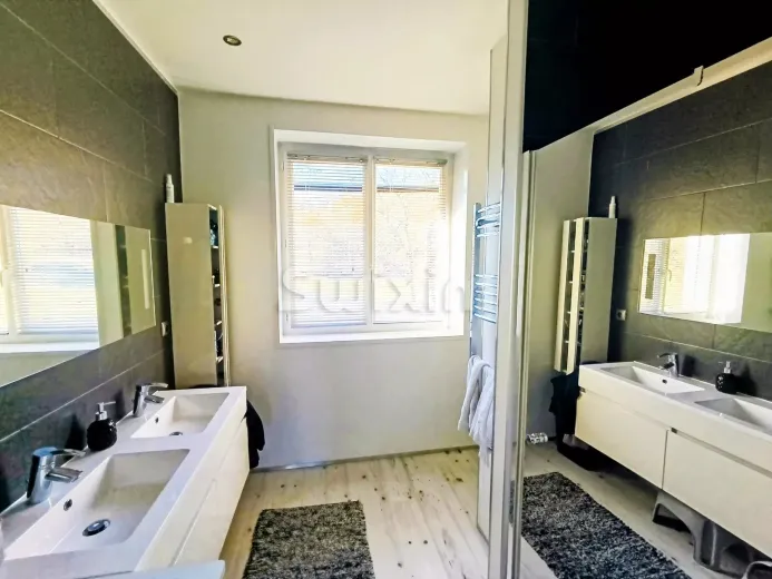 Haus zu verkaufen in Lavelanet - Einfamilienhaus zu verkaufen in Lavelanet, 11 Zimmer, 225 m2 - Smart Propylaia (9)