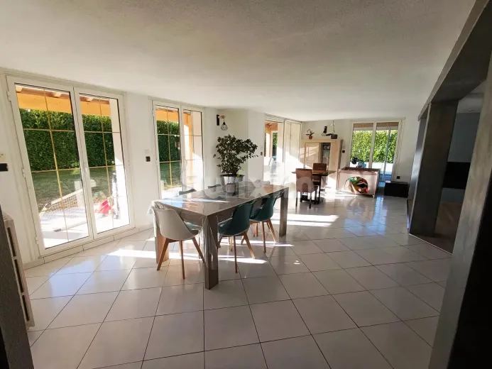 Casa in vendita a Mirepoix - Casa unifamiliare in vendita a Mirepoix, 8 locali, 216.66 m2 - Smart Propylaia (3)