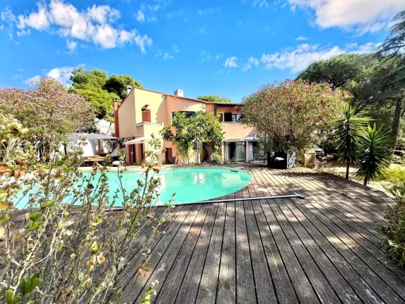 House for sale in Le Cap-d'Agde
