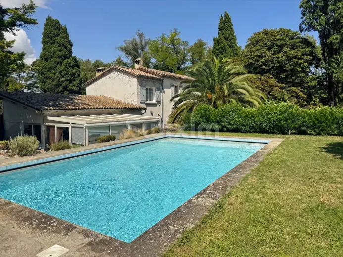 Casa in vendita a Viviers - Smart Propylaia