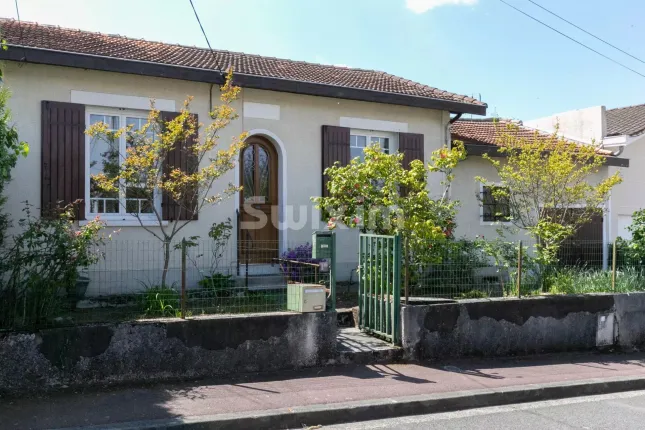 Haus zu verkaufen in Pessac