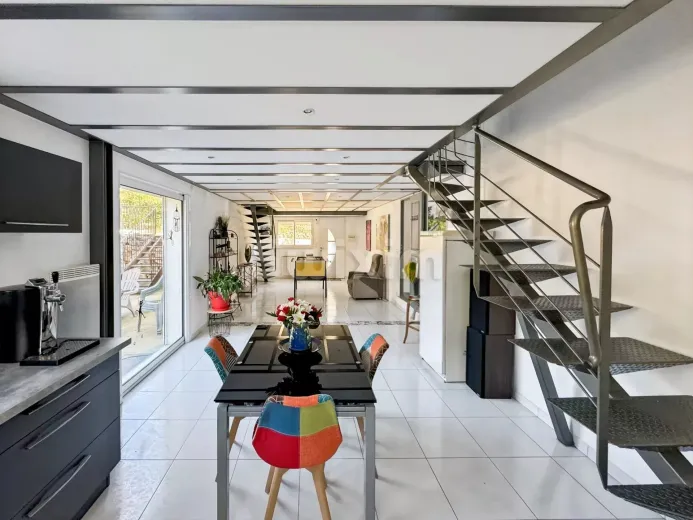 Haus zu verkaufen in Aiguèze - Einfamilienhaus zu verkaufen in Aiguèze, 10 Zimmer, 205 m2 - Smart Propylaia (9)