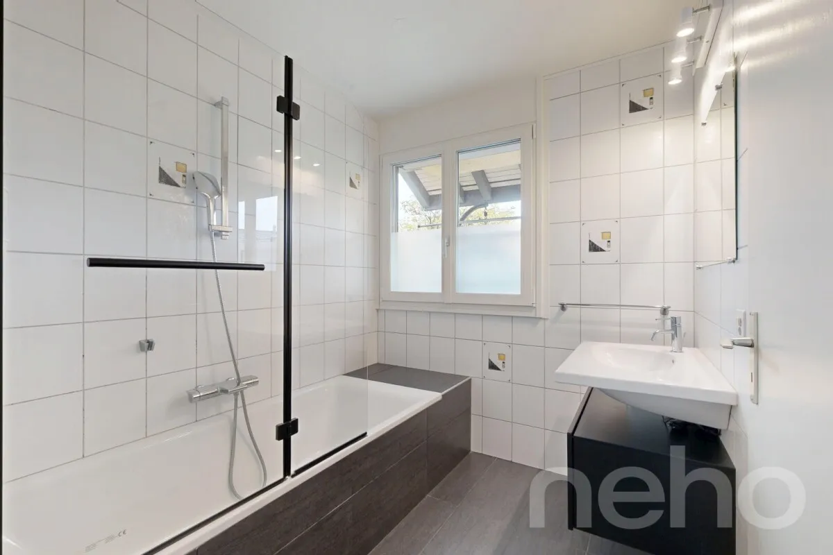 Founex zu verkaufen Angebautes Haus Schweiz - cChic-immoHub Ihr Immobilienportal