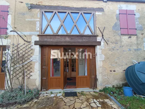 Casa in vendita a Montillot