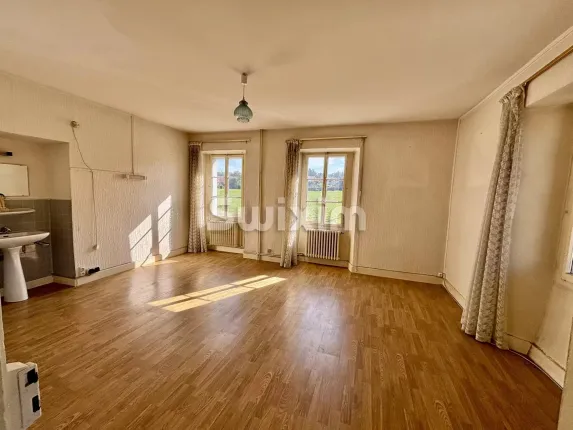 Maison à vendre à Féternes (25)