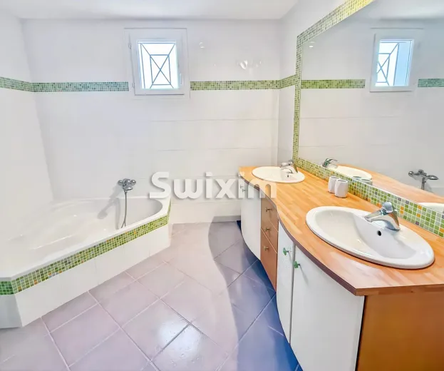 Casa in vendita a Bourg-Saint-Andéol - Smart Propylaia (34)