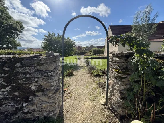 Haus zu verkaufen in Bard-lès-Époisses (36)