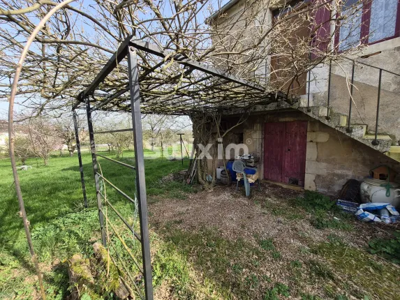 Casa in vendita a Montillot (28)