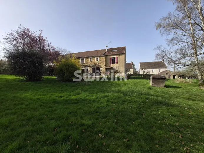 Casa in vendita a Montillot - Casa di campagna situata in 13 ettari di terreno - Smart Propylaia (30)